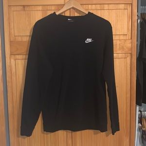 Men’s Nike sweatshirt